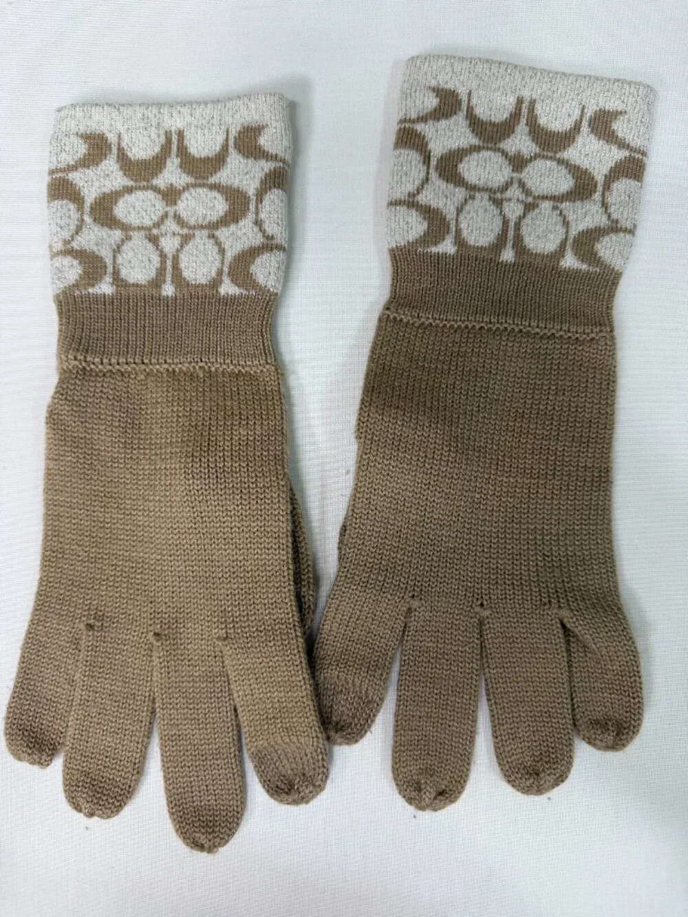 Coach Signature C Knit Merino Wool Gloves Tan Ivory Metallic O/S